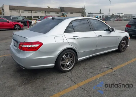 2012 Mercedes-Benz E 350 из США, поврежденный, VIN WDDHF5KB8CA648512